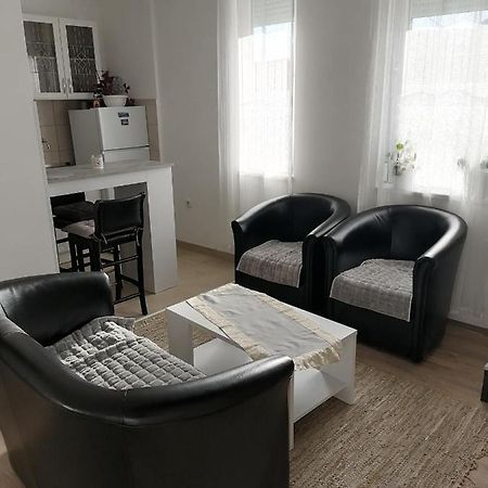 Dreams Apartments Ni Exteriör bild
