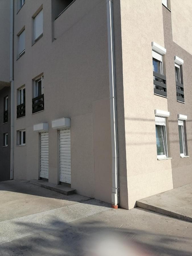 Dreams Apartments Ni Exteriör bild